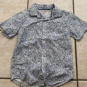 Cat & Jack Blue and White Floral Short-Sleeve Button-Down Shirt